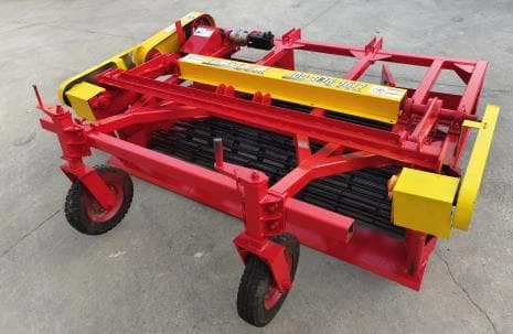 อุปกรณ์โรงงานจีน Comapany โดยอัตโนมัติรวมการตัดรากกระเทียมและการบรรจุ mahinetractor Gralic Harvester อุปกรณ์เครื่องจักรกล